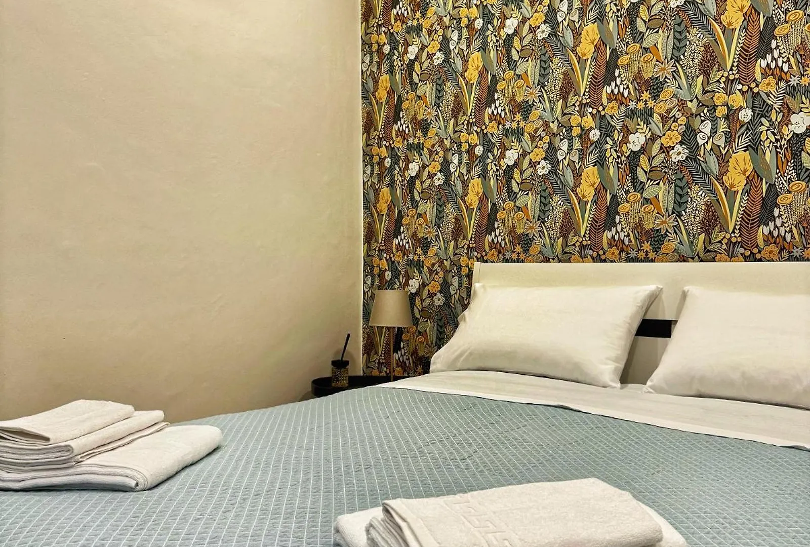 Sicily O'Clock Room Lentini Italy